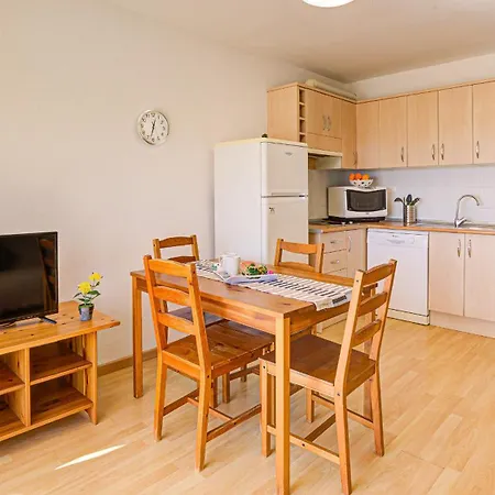 Private Terrace House With Wifi